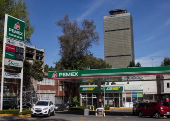 Precio de la gasolina en Ciudad de México alcanza los 22 pesos