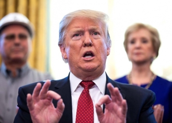 Trump amenaza con reelección; recauda 106 mdd para campaña