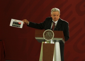 Presenta AMLO declaración patrimonial