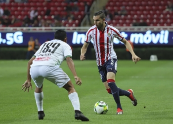 Las Chivas llevan su paso perfecto a la Copa MX