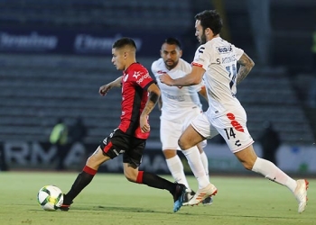 0-0 quedaron los Lobos BUAP y los Tiburones Rojos