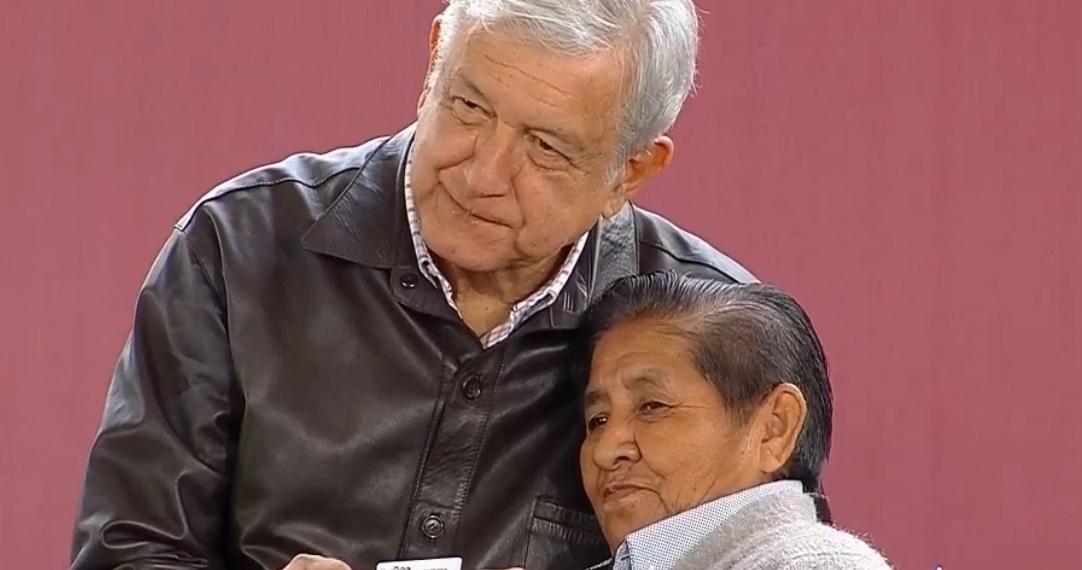 Entregan primeras pensiones para Adultos Mayores