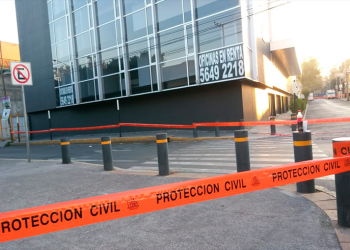 Se hunde edificio de 15 pisos en Itzacalco