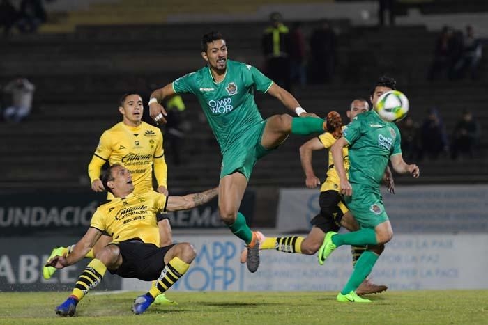Monarcas derrotó a Potros UAEM.