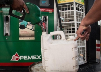 Recipientes para cargar gasolina serán desechados de manera especial