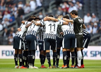 Monterrey golea a Pachuca 5-0