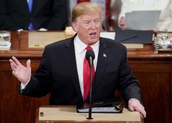 Trump promete la construcción de un muro fronterizo con México