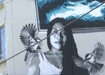 Pintan mural en homenaje a Yalitza Aparicio
