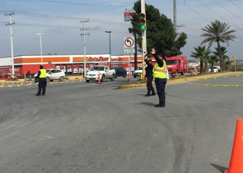 Presencia policiaca provoca cierre de libramiento