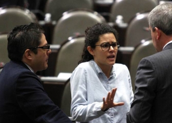 Secretaria del Trabajo defiende que su padre asesore a sindicatos