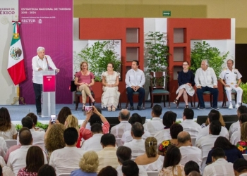 Se apoyará bienestar y seguridad en centros turísticos, dice López Obrador
