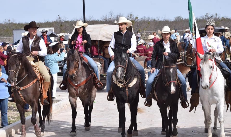 Cabalgata por el 218 aniversario de Nava