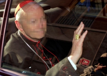 Cardenal acusado de abuso sexual es expulsado