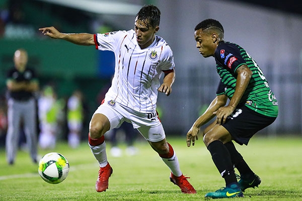 Cafetaleros y Chivas empatan en la Jornada 6