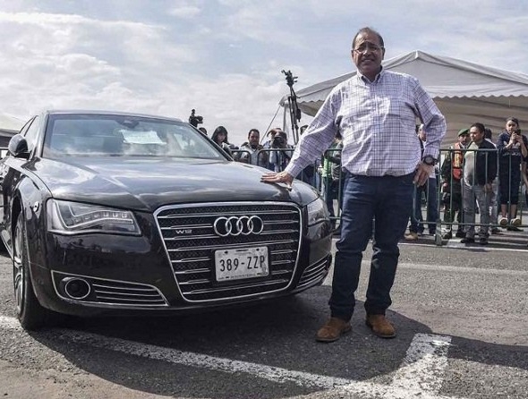 Nigropetense compra “La Bestia” de Peña Nieto