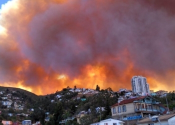 Incendios Forestales sin control en el centro y sur de Chile