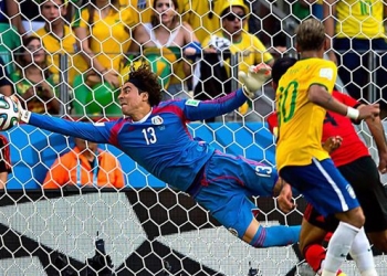 FIFA celebra el aniversario del debut de Guillermo Ochoa en el fútbol profesional