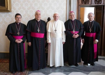 Rechaza el Papa invitación para visitar México en 2021