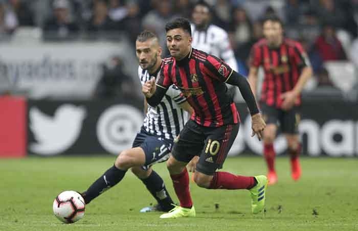 Rayados pone un pie en la semifinal de la CONCACAF