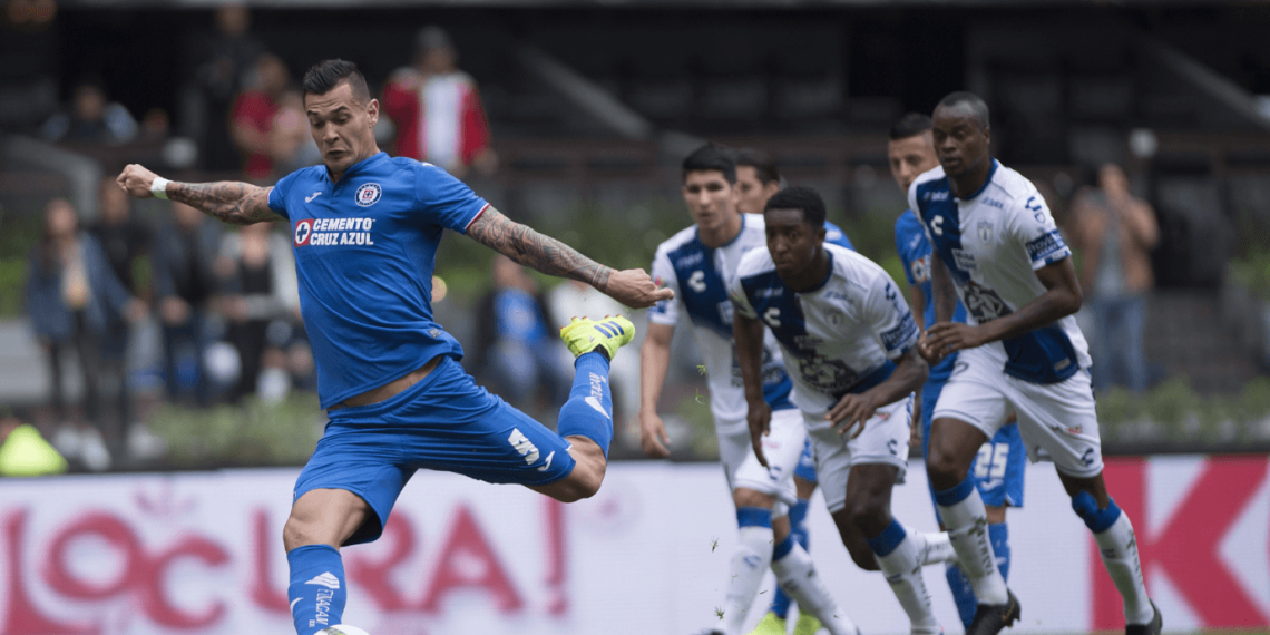 Cruz Azul golea 4-1 a Pachuca