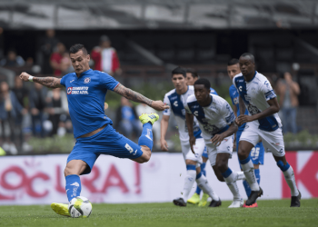 Cruz Azul golea 4-1 a Pachuca