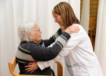 El olor de la piel podría llevar a un diagnóstico precoz de Parkinson, según estudios