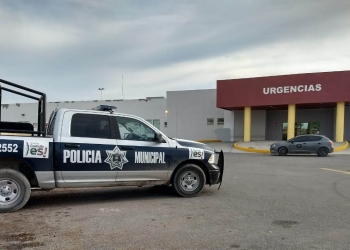 Hombre es navajeado por expareja de su esposa