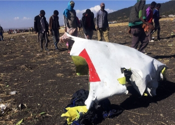 Avión de Ethiopian Airlines se estrella en un vuelo a Kenia; mueren 157 personas