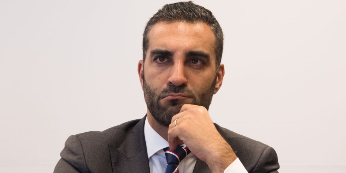 Simón Levy renuncia a la subsecretaría de Turismo