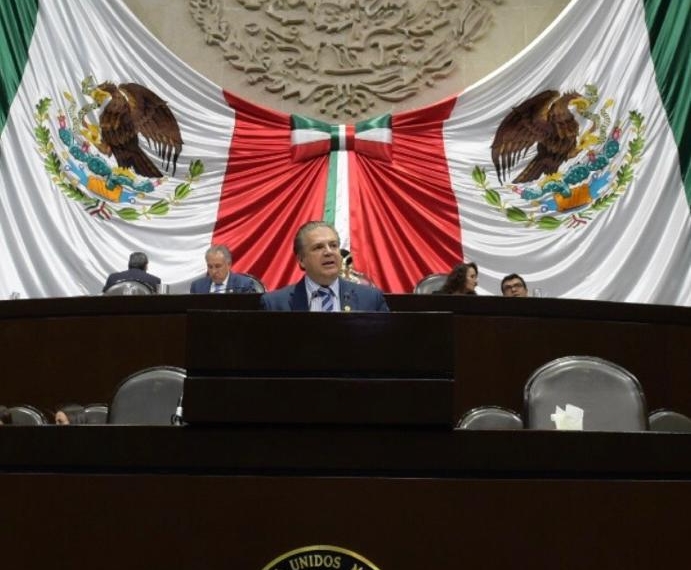 Lenin Pérez presenta posicionamiento a favor de los trabajadores