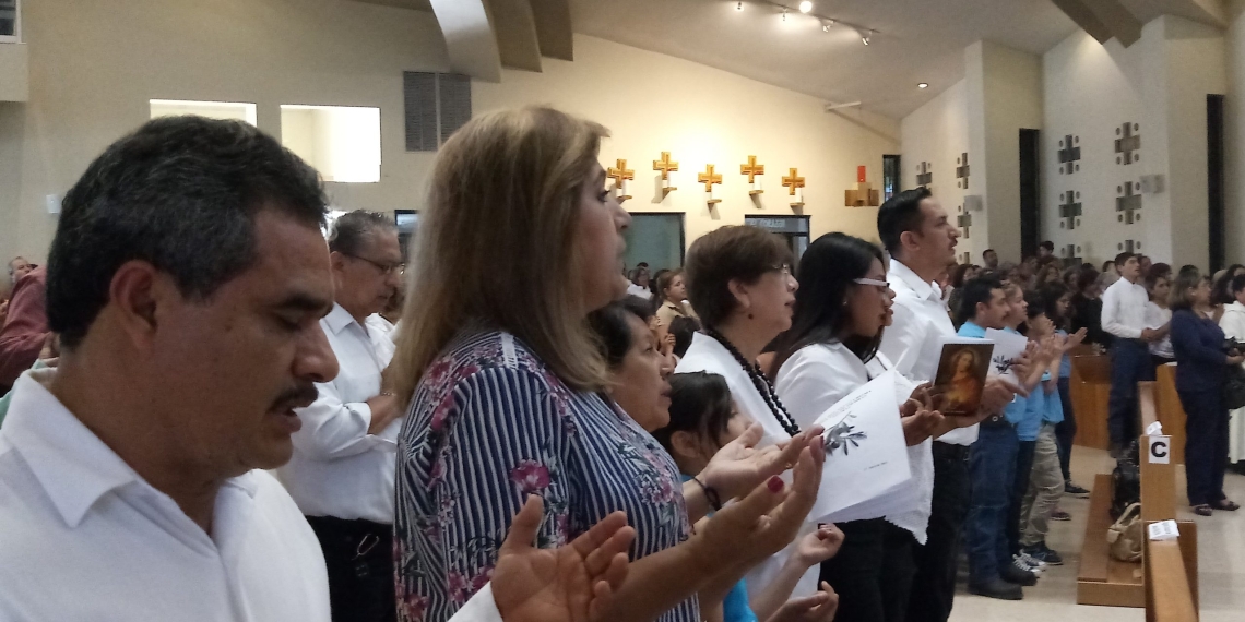 Se prepara iglesia para el domingo de resurrección