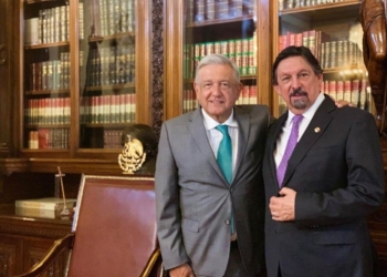López Obrador se reúne con Gómez Urrutia en Palacio Nacional