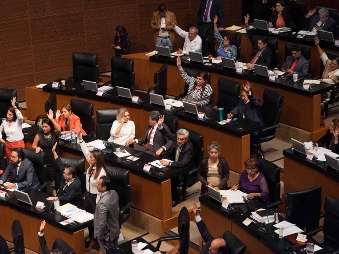Aprueba Senado la reforma laboral
