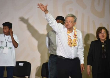 Duele mucho tener noticias como estos asesinatos viles de Minatitlán: AMLO