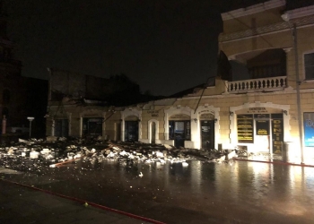 Vientos huracanados causan destrucción en Piedras Negras