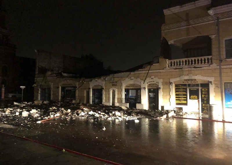 Vientos huracanados causan destrucción en Piedras Negras