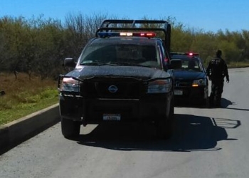 Dan de baja a dos policías municipales
