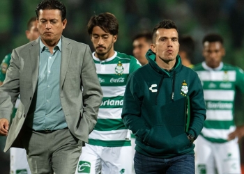 Salvador Reyes deja de ser el Director Técnico del Santos
