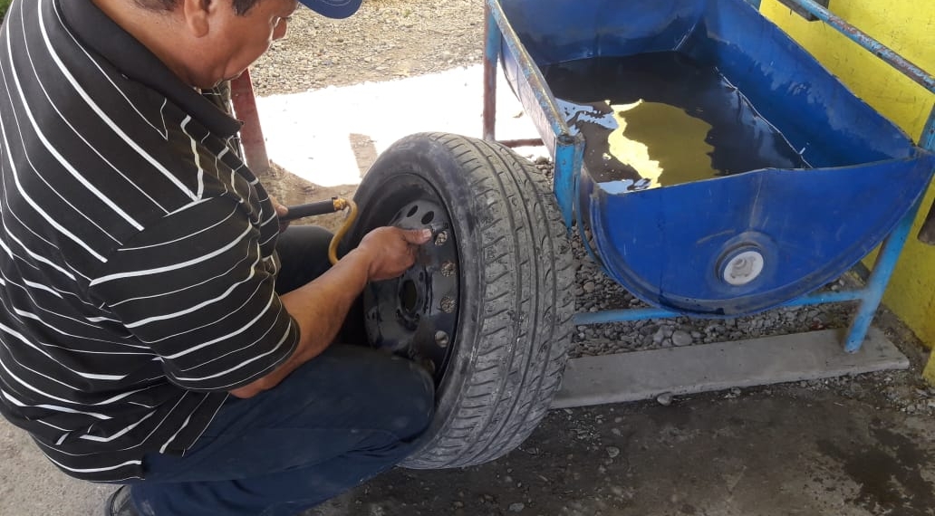 Recomiendan revisar neumáticos antes de salir a carretera