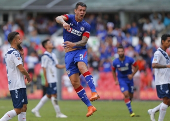 Cruz Azul golea a Querétaro