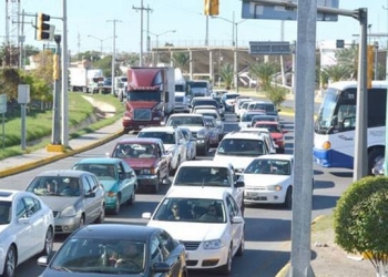 Comercio se ve afectado por el tiempo de cruce en Puente Internacional