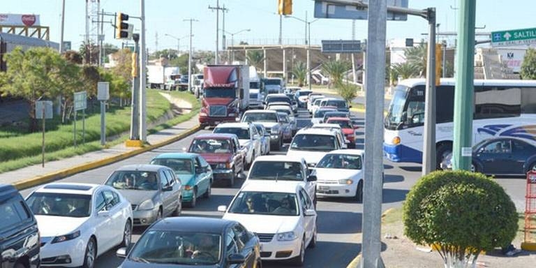 Comercio se ve afectado por el tiempo de cruce en Puente Internacional