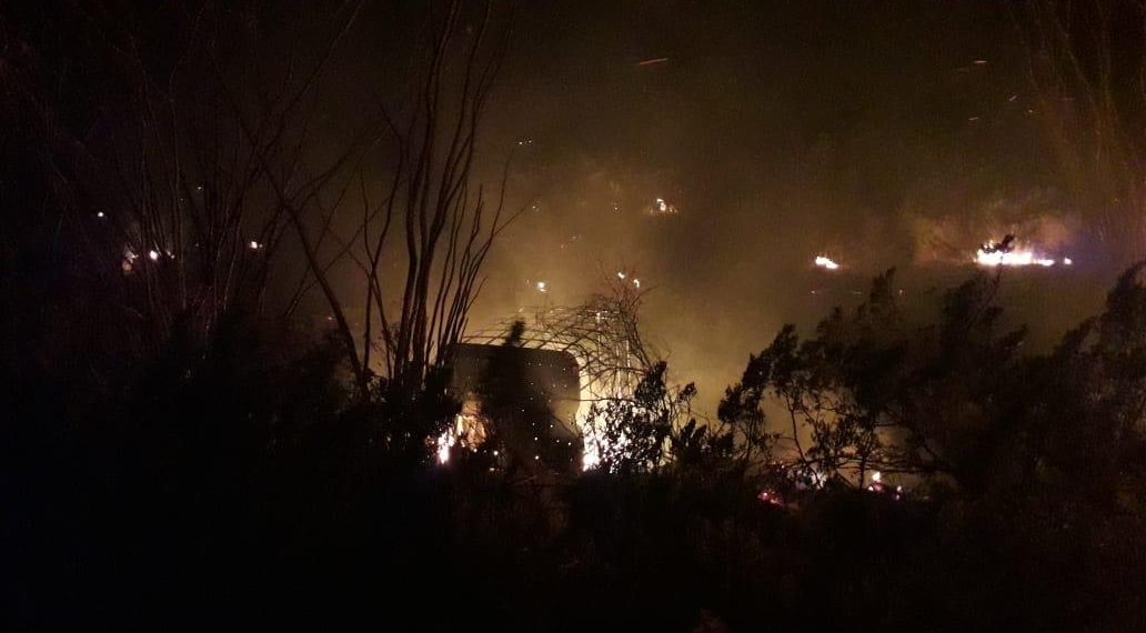 Huachicoleros provocan incendio