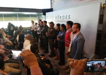 Café gratis para policías