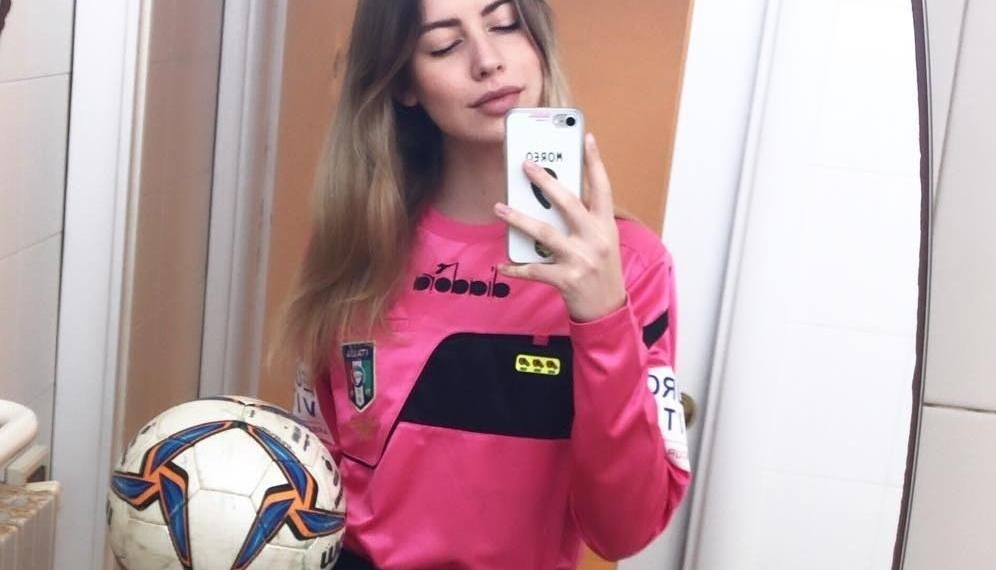 Mujer árbitro sufre de acoso sexual durante un partido