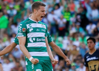 Santos golea 5-2 a Pumas
