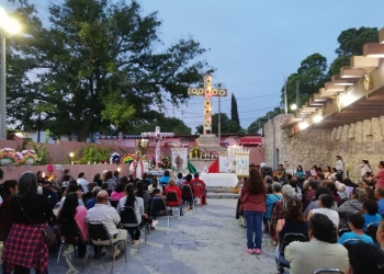Celebran a la Santa Cruz