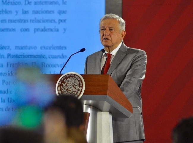 México cumple con su responsabilidad en política migratoria, asegura AMLO