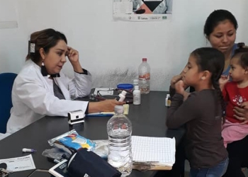 Brindan atención médica en programa“Porque nos importa tu salud”