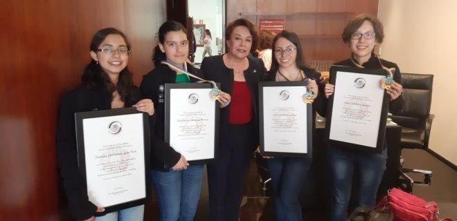 Reconocen participación de estudiantes en Olimpiada Europea